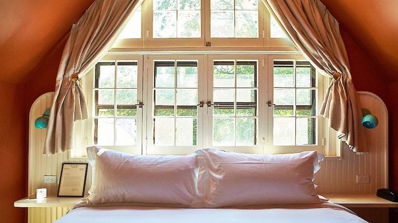 <b>Troutbeck Room</b>. Images powered by <a href="https://www.leonardoworldwide.com/" title="Leonardo Worldwide" target="_blank">Leonardo</a>.