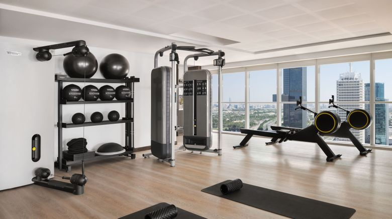 <b>Sheraton Grand Hotel Dubai Recreation</b>. Images powered by <a href="https://www.leonardoworldwide.com/" title="Leonardo Worldwide" target="_blank">Leonardo</a>.