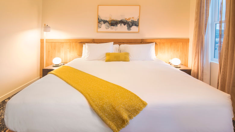 <b>Saltline Hotel Suite</b>. Images powered by <a href="https://www.leonardoworldwide.com/" title="Leonardo Worldwide" target="_blank">Leonardo</a>.