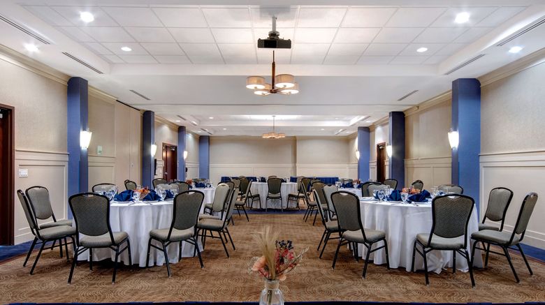 <b>Holiday Inn Detroit Metro Airport Ballroom</b>. Images powered by <a href="https://www.leonardoworldwide.com/" title="Leonardo Worldwide" target="_blank">Leonardo</a>.