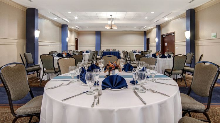 Holiday Inn Detroit Metro Airport Ballroom