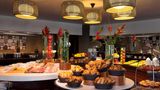 Sheraton New Caledonia Deva Spa & Golf Resort Restaurant
