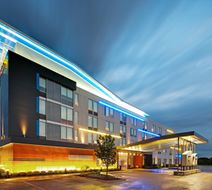aloft Bolingbrook Exterior