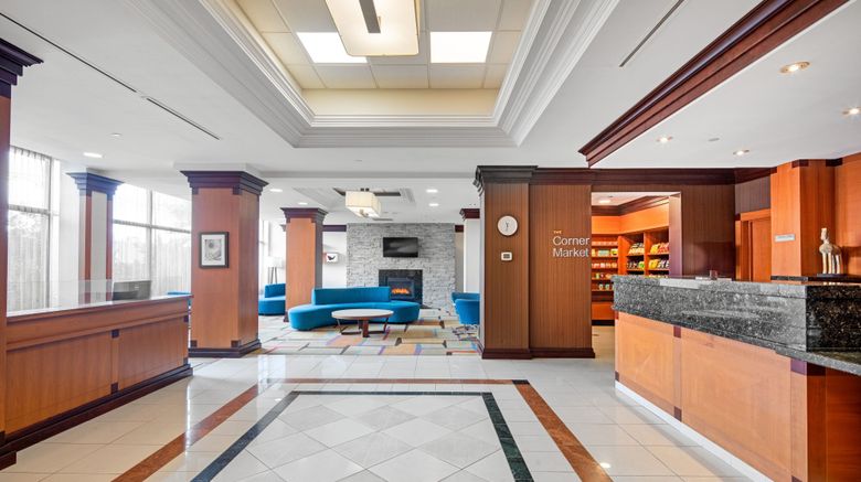 Fairfield Inn  and  Suites Toronto Airport Lobby. Images powered by <a href="https://www.leonardoworldwide.com" target="_blank" rel="noopener">Leonardo</a>.