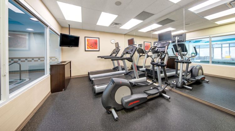 Fairfield Inn & Suites Toronto Airport Recreation