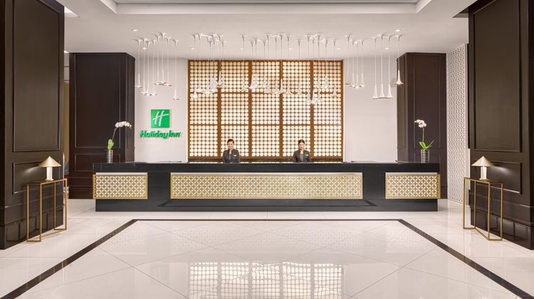 Holiday Inn Manila Galleria Exterior
