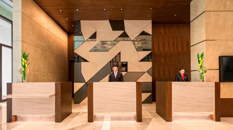 Manila Marriott Hotel Lobby