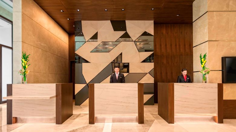 <b>Manila Marriott Hotel Lobby</b>. Images powered by <a href="https://www.leonardoworldwide.com/" title="Leonardo Worldwide" target="_blank">Leonardo</a>.