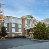 Holiday Inn Express & Suites Greensboro