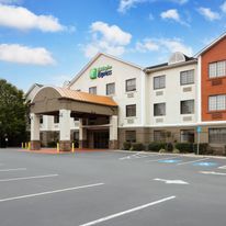 Holiday Inn Express & Stes Acworth