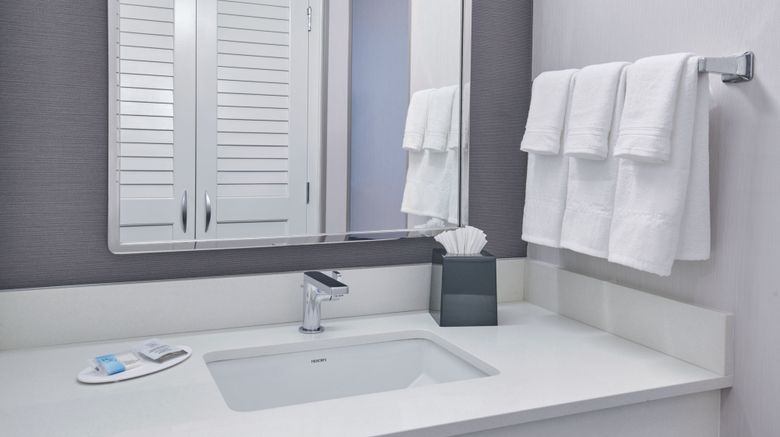 <b>Courtyard by Marriott Detroit Livonia Room</b>. Images powered by <a href="https://www.leonardoworldwide.com/" title="Leonardo Worldwide" target="_blank">Leonardo</a>.