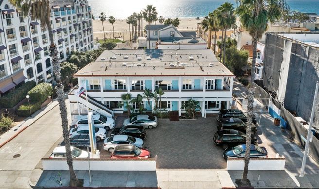 Sea Blue Hotel Exterior