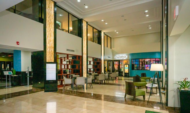 Holiday Inn Mayaguez & Tropical Casino Exterior