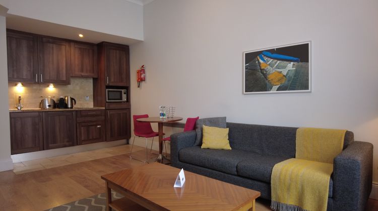 Premier Suites Dublin Leeson Street Room
