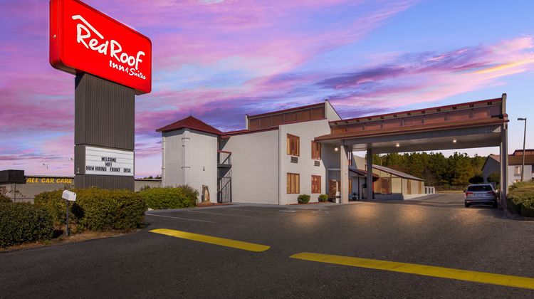 Red Roof Inn & Suites Monroe, NC Exterior