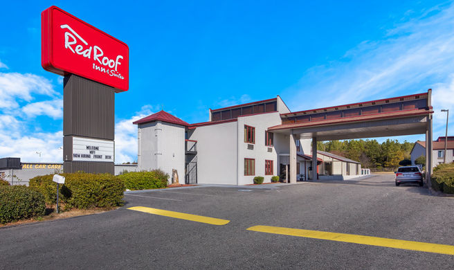 Red Roof Inn & Suites Monroe, NC Exterior