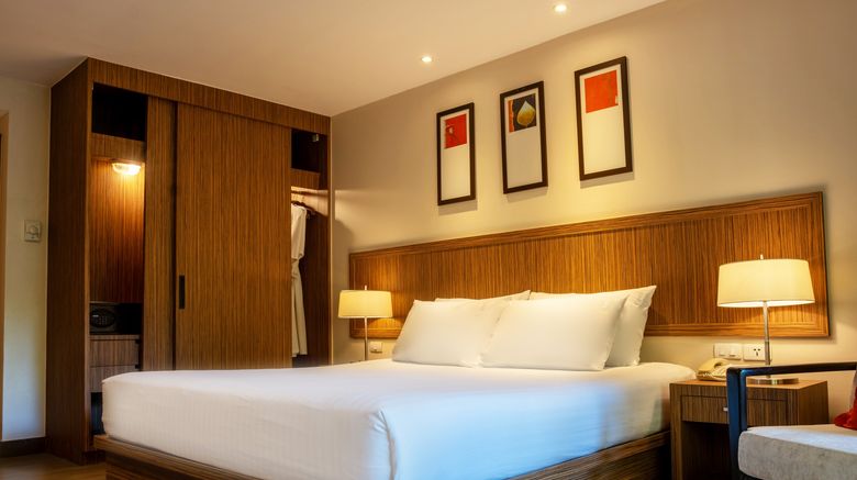 <b>Holiday Inn Resort Phuket Surin Beach Suite</b>. Images powered by <a href="https://www.leonardoworldwide.com/" title="Leonardo Worldwide" target="_blank">Leonardo</a>.