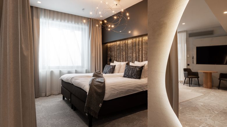 <b>Lapland Hotels Arena Suite</b>. Images powered by <a href="https://www.leonardoworldwide.com/" title="Leonardo Worldwide" target="_blank">Leonardo</a>.