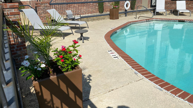 Holiday Inn Express New Albany Pool