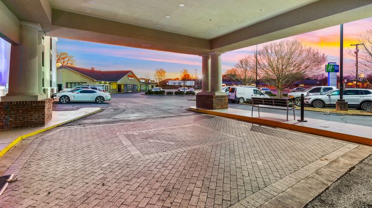 Holiday Inn Express New Albany Exterior