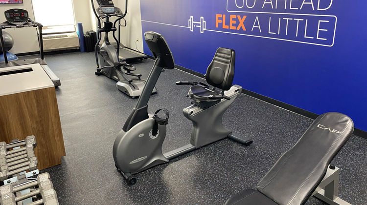 Holiday Inn Express New Albany Health Club