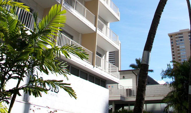 Oasis Hotel Waikiki Exterior