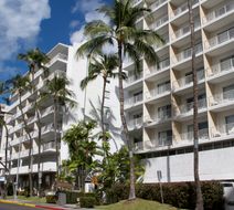 Oasis Hotel Waikiki Exterior