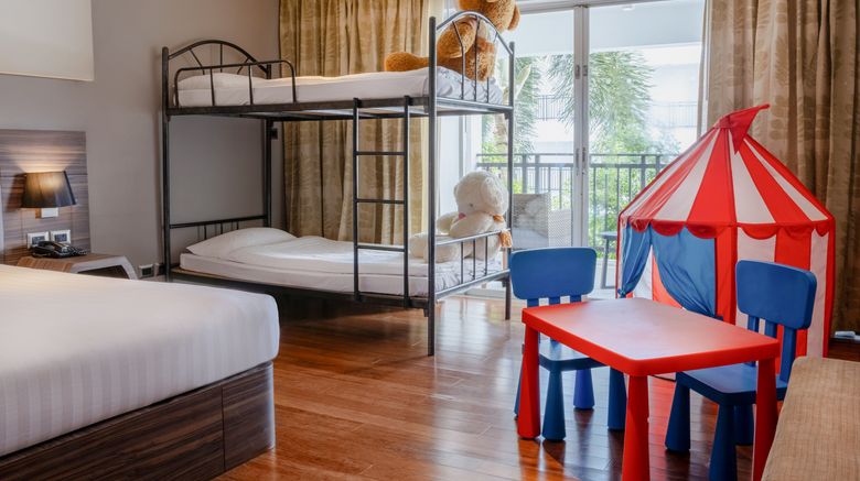<b>Holiday Inn Resort Phuket Karon Beach Suite</b>. Images powered by <a href="https://www.leonardoworldwide.com/" title="Leonardo Worldwide" target="_blank">Leonardo</a>.