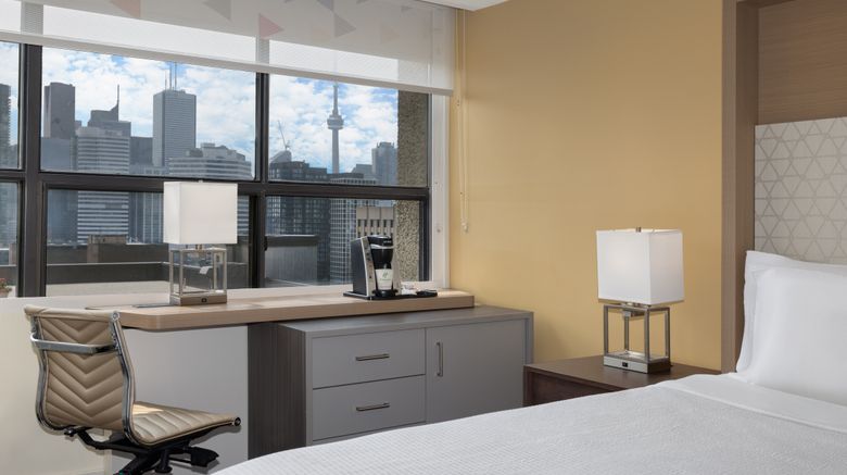 <b>Holiday Inn Toronto Downtown Centre Room</b>. Images powered by <a href="https://www.leonardoworldwide.com/" title="Leonardo Worldwide" target="_blank">Leonardo</a>.