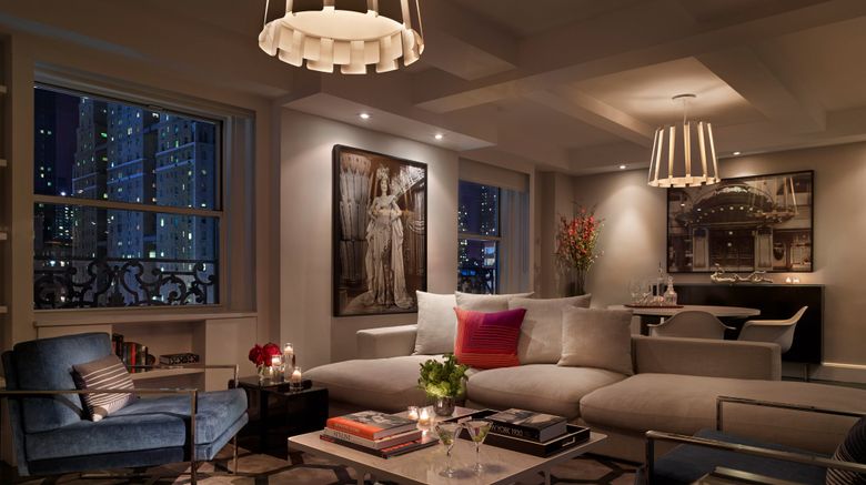 <b>Paramount Hotel Suite</b>. Images powered by <a href="https://www.leonardoworldwide.com/" title="Leonardo Worldwide" target="_blank">Leonardo</a>.