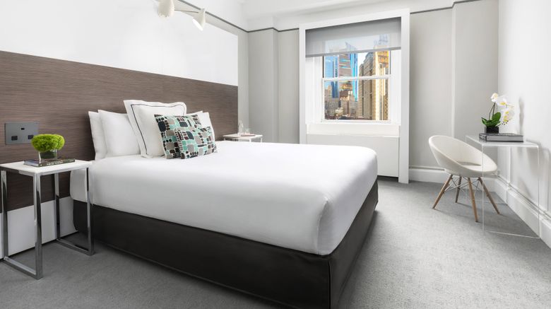 <b>Paramount Hotel Room</b>. Images powered by <a href="https://www.leonardoworldwide.com/" title="Leonardo Worldwide" target="_blank">Leonardo</a>.