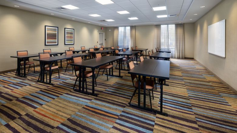 <b>Fairfield Inn/Suites Asheville Tunnel Rd Meeting</b>. Images powered by <a href="https://www.leonardoworldwide.com/" title="Leonardo Worldwide" target="_blank">Leonardo</a>.