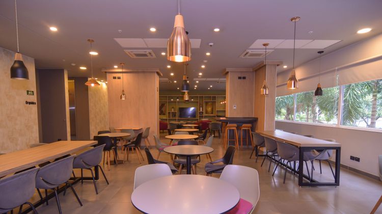 City Express Plus by Marriott Restaurant