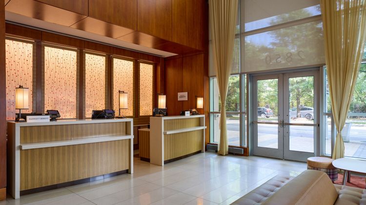 Residence Inn Arlington Capital View Lobby