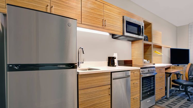 TownePlace Suites Potomac Mills Room