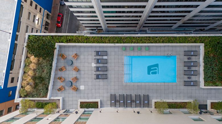 <b>aloft New Orleans Downtown Pool</b>. Images powered by <a href="https://www.leonardoworldwide.com/" title="Leonardo Worldwide" target="_blank">Leonardo</a>.
