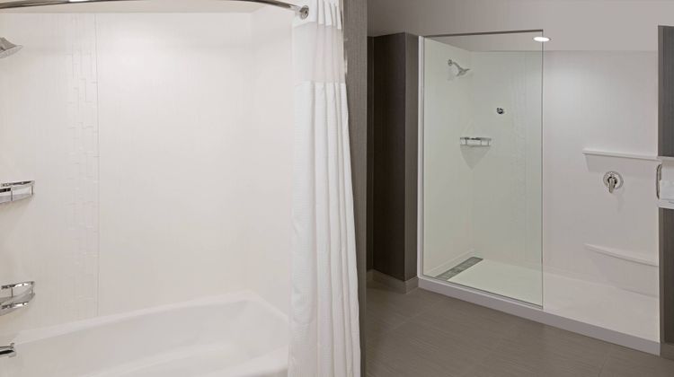 Courtyard by Marriott Burlington Room