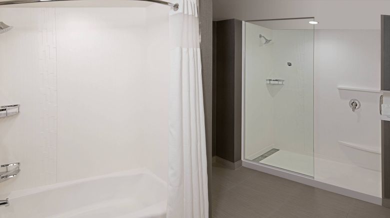 <b>Courtyard by Marriott Burlington Room</b>. Images powered by <a href="https://www.leonardoworldwide.com/" title="Leonardo Worldwide" target="_blank">Leonardo</a>.