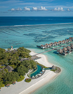 Four Seasons Resort at Kuda Huraa