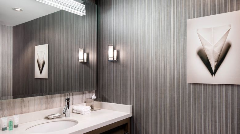 <b>The Westin Cleveland Downtown Room</b>. Images powered by <a href="https://www.leonardoworldwide.com/" title="Leonardo Worldwide" target="_blank">Leonardo</a>.