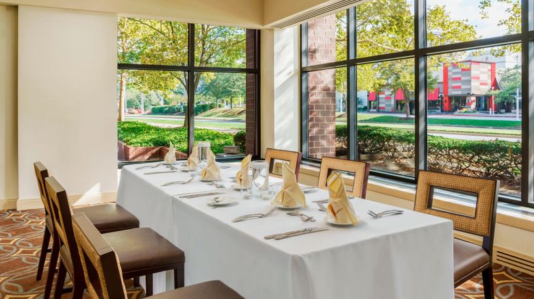 <b>Sheraton Baltimore North Hotel Restaurant</b>. Images powered by <a href="https://www.leonardoworldwide.com/" title="Leonardo Worldwide" target="_blank">Leonardo</a>.
