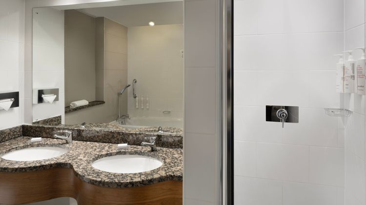 Delta Hotels Bristol City Centre Room