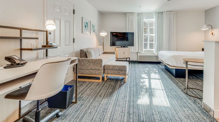 TownePlace Suites by Marriott Arlington Suite