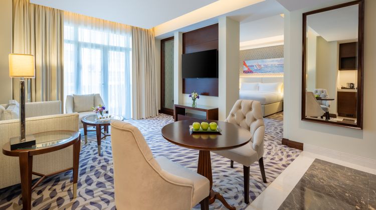 Riviera Rayhaan by Rotana Suite