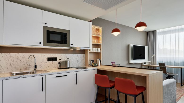 <b>Residence Inn Munich Central Room</b>. Images powered by <a href="https://www.leonardoworldwide.com/" title="Leonardo Worldwide" target="_blank">Leonardo</a>.