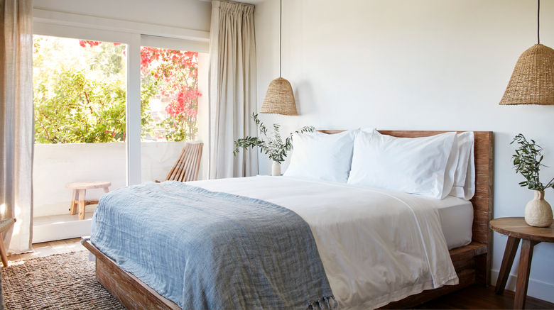 <b>Surfrider Hotel Malibu Room</b>. Images powered by <a href="https://www.leonardoworldwide.com/" title="Leonardo Worldwide" target="_blank">Leonardo</a>.
