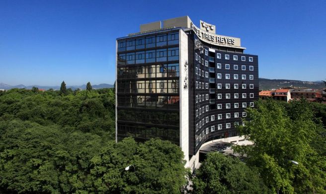 Hotel Tres Reyes Exterior