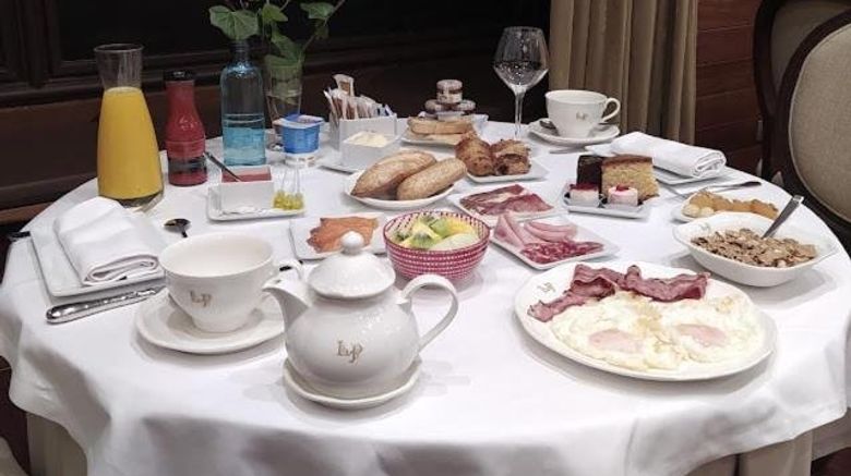 <b>Gran Hotel La Perla Restaurant</b>. Images powered by <a href="https://www.leonardoworldwide.com/" title="Leonardo Worldwide" target="_blank">Leonardo</a>.