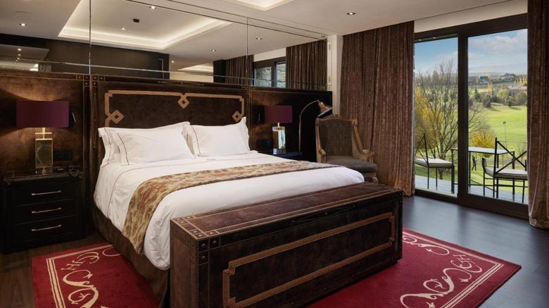 <b>Castillo De Gorraiz Hotel Room</b>. Images powered by <a href="https://www.leonardoworldwide.com/" title="Leonardo Worldwide" target="_blank">Leonardo</a>.