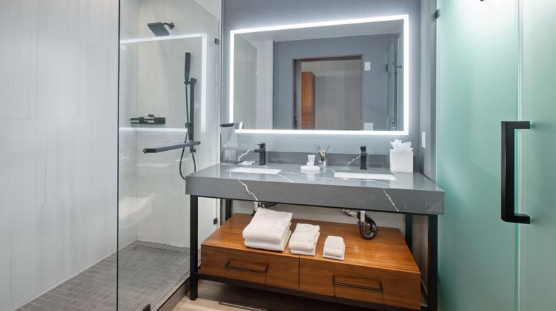 <b>The Glenmark, A Tribute Portfolio Hotel Suite</b>. Images powered by <a href="https://www.leonardoworldwide.com/" title="Leonardo Worldwide" target="_blank">Leonardo</a>.